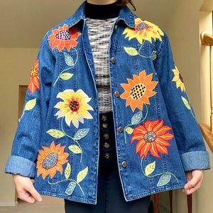 Vintage Longaberger Women’s Floral Denim Jacket (size L)